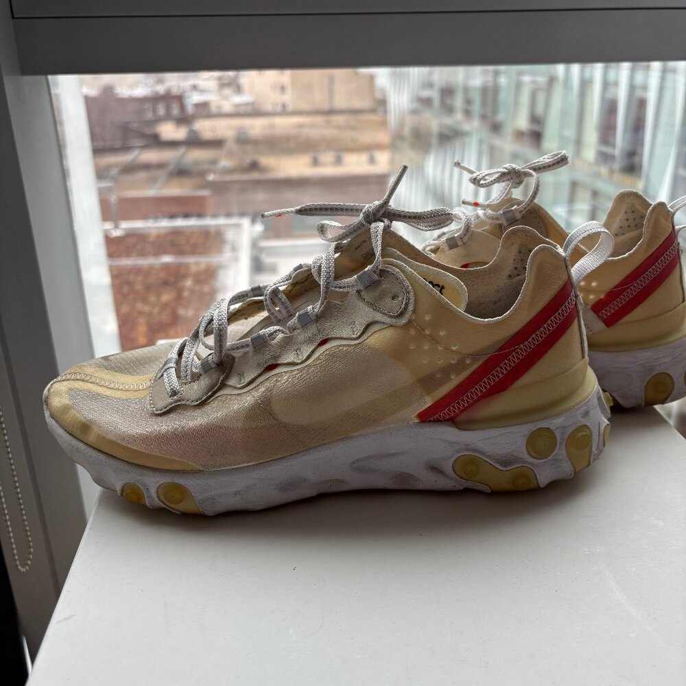 Rare Nike Sheer Sneakers - Nike REACT element 87 in Light Bone